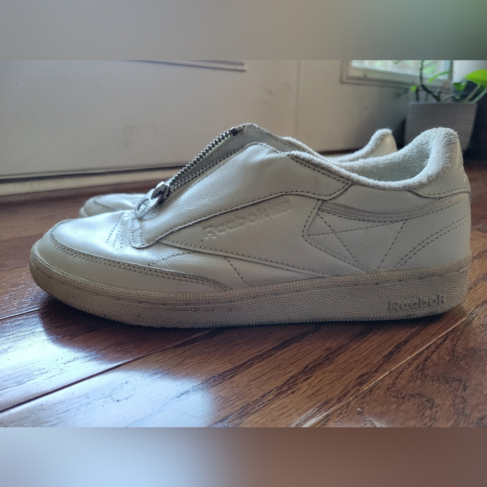 Reebok tennis shoes